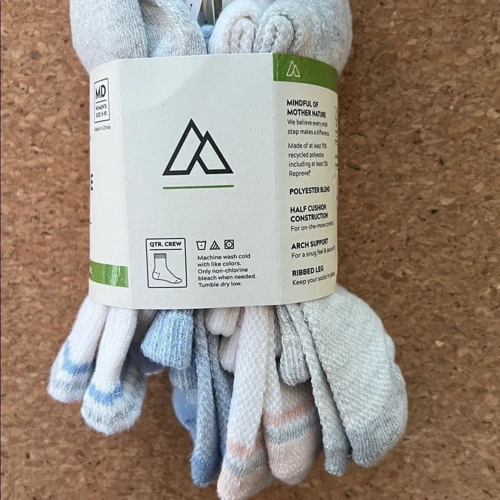 Alpine Design Womens 4 Pack Quarter Crew Hiking Socks Blue White Pink MD 5-10